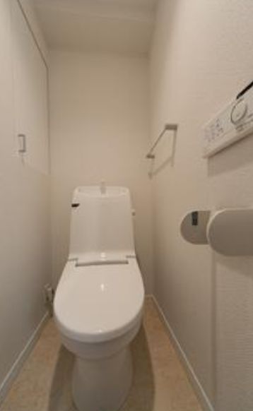 トイレ　別号室参考写真
