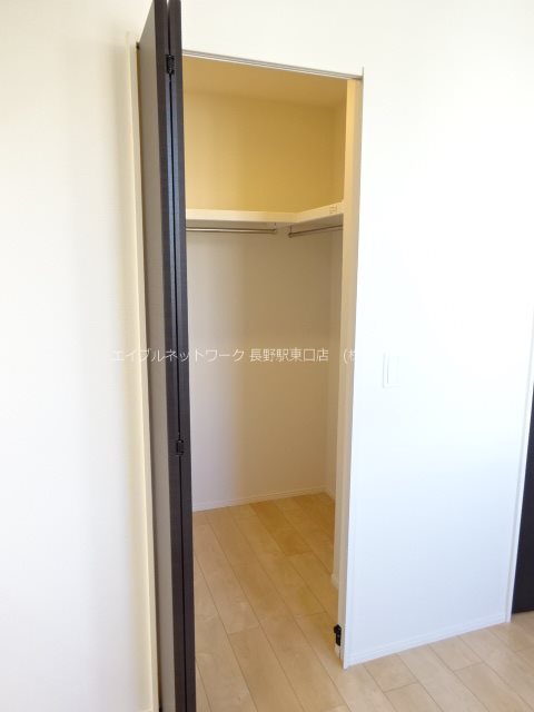 収納　写真は201号室です（参考）