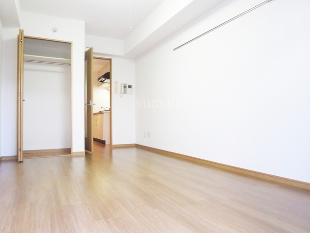 その他部屋・スペース　バルコニー側からのお部屋の様子です☆