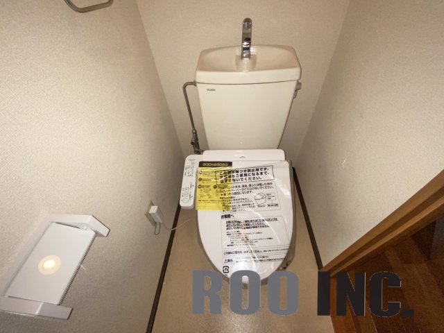 トイレ　写真は反転のお部屋です