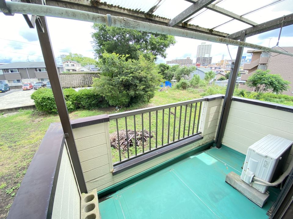 バルコニー　屋根付きバルコニーです