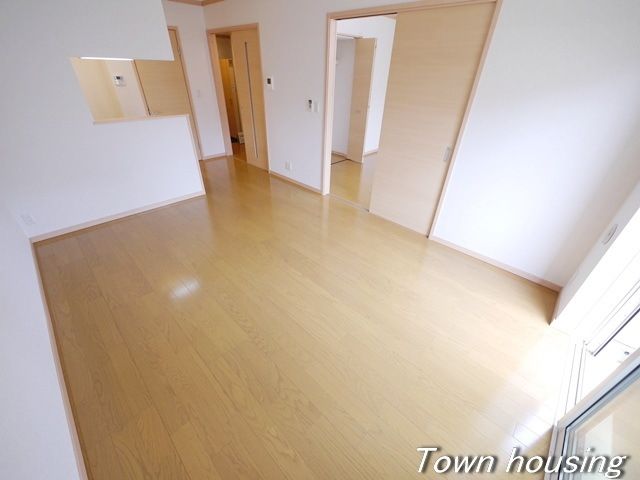 居室・リビング　同物件別部屋写真