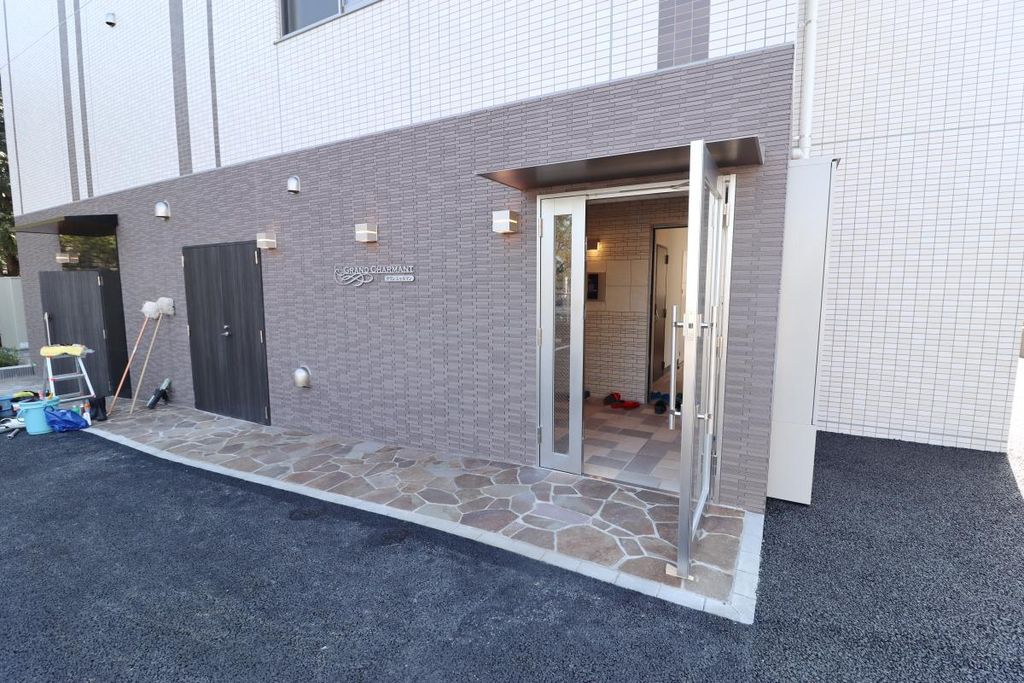 エントランス　エントランス