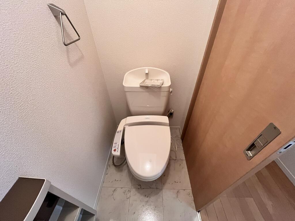 トイレ　※同物件1LDKタイプ参考※