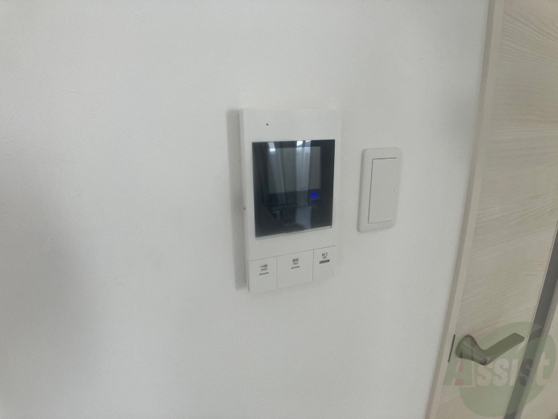 セキュリティ　ＴＶモニター付インターホンです。来客者の顔が見えるので安心！