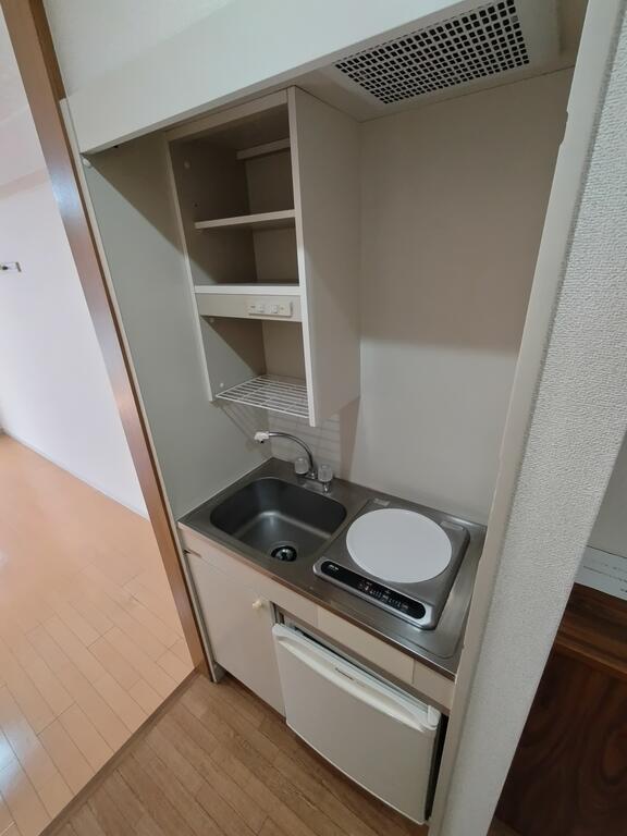 キッチン　IH・ミニ冷蔵庫