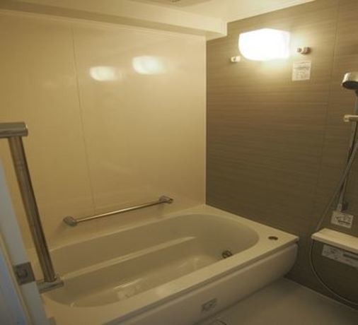 バス・シャワールーム　写真は同タイプ住居です。
