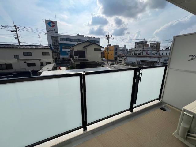 バルコニー　別部屋参照（反転）