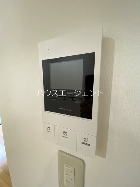 セキュリティ　モニター付きインターフォンです！安心ですね☆※別号室参考写真