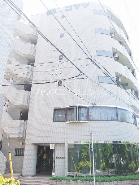 建物外観　閑静な住宅街で生活のしやすいお部屋となっております！