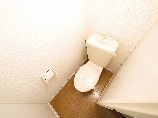 トイレ　清潔感のあるトイレです