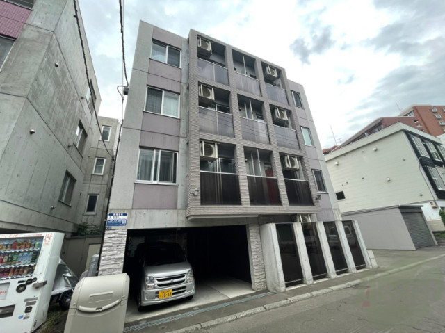 建物外観　札幌市北区麻生町「ルピシア麻生」