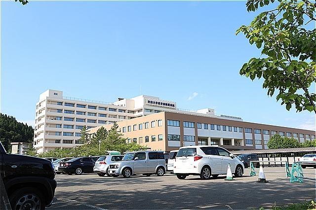 病院　秋田大学医学部付属病院（病院）まで700m