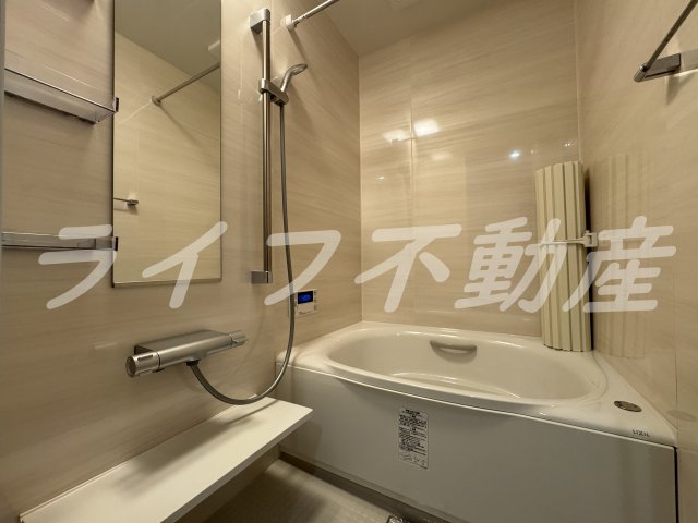 バス・シャワールーム　お風呂で日々の疲れを落としましょう