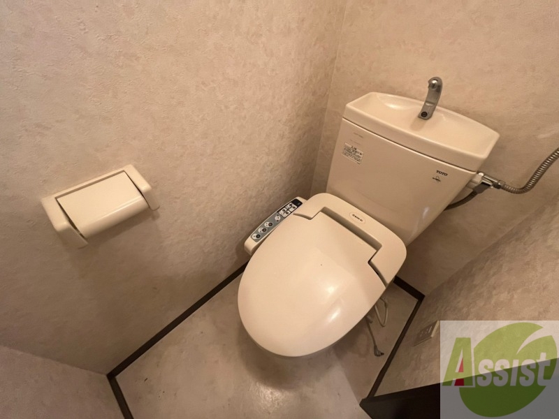 トイレ　トイレです。ウォシュレット付を探している方、おすすめです。