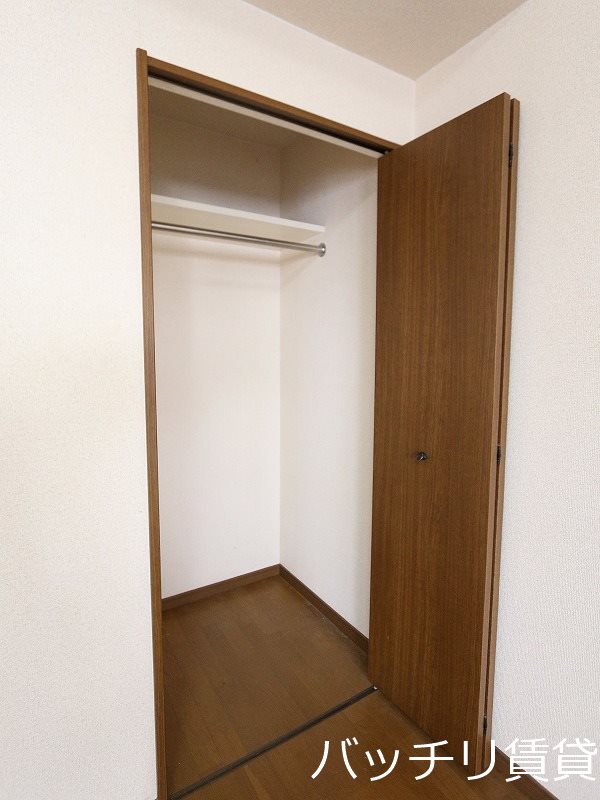 収納　別部屋写真の為現況優先と致します。