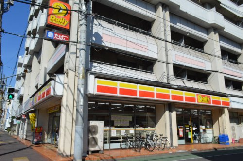 コンビニ　デイリーヤマザキ 宇都宮店（コンビニ）まで290m