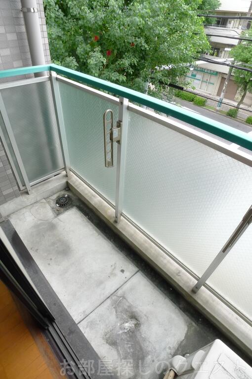 バルコニー　（写真は同タイプ）