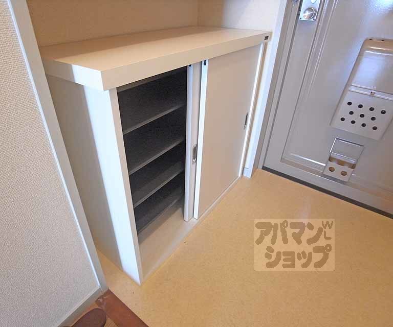 収納　靴箱です。