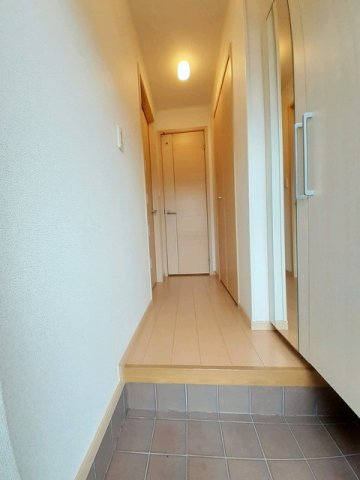 玄関　明るい玄関です