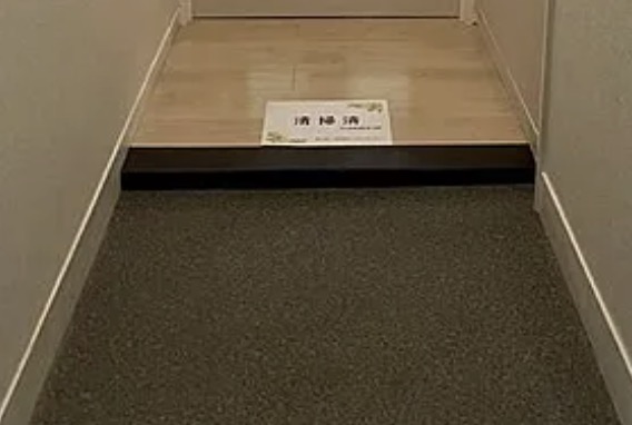 玄関　玄関です。