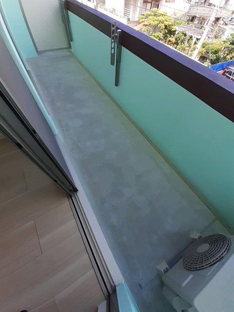バルコニー　現在建設中の為、同じ施工会社の内装写真を添付しております（イ