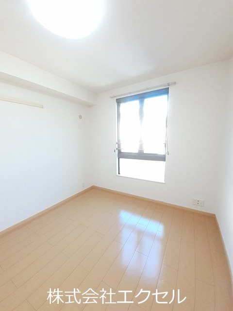 その他部屋・スペース　フローリングの室内です。