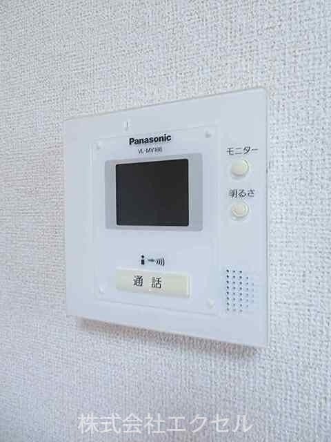 セキュリティ　モニター付きインターホンです。