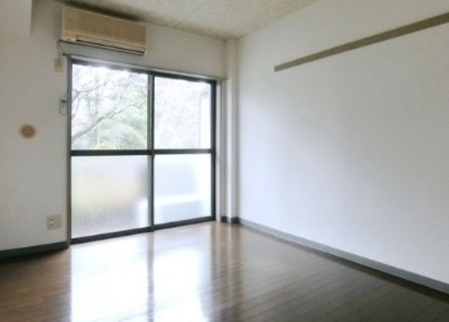 居室・リビング　別部屋参考写真。