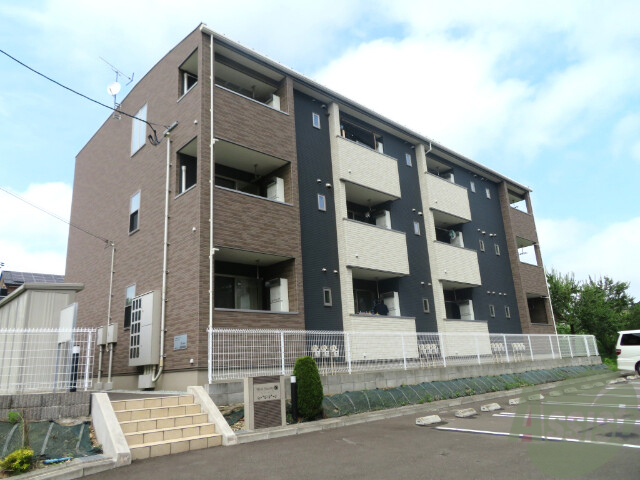 建物外観　多賀城市浮島字高原１５０、ウエストスワンプＣ