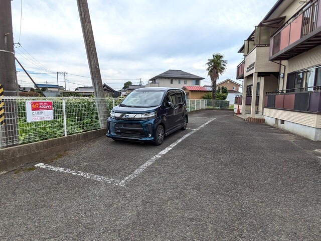 駐車場　駐車場