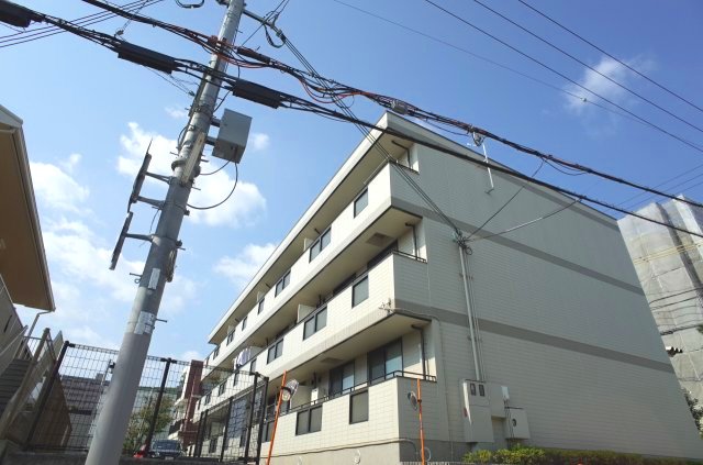 セルビシオ本山の外観写真