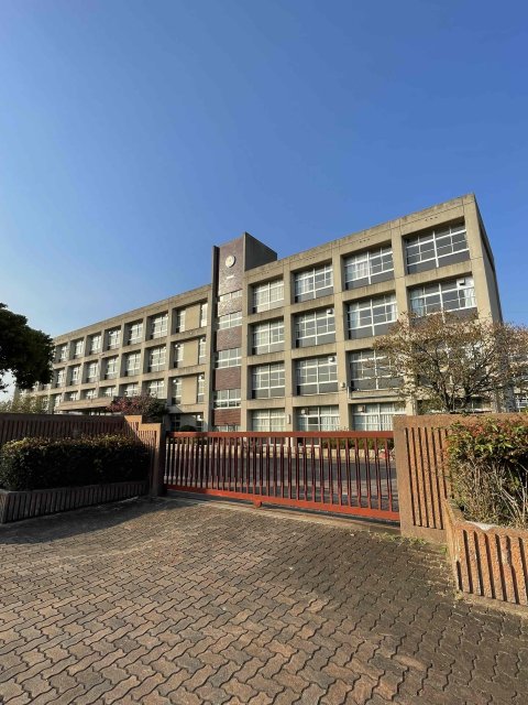 中学校　加古川市立陵南中学校（中学校）まで386m