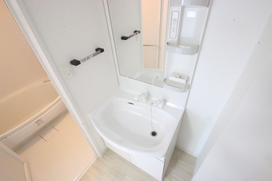 洗面設備　※別部屋の写真です