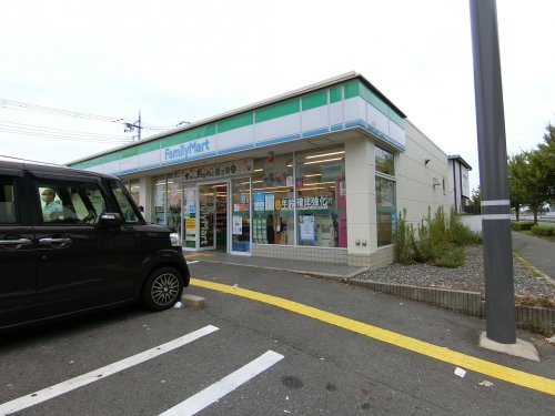 コンビニ　ファミリーマート　岸和田南インター店（コンビニ）まで804m