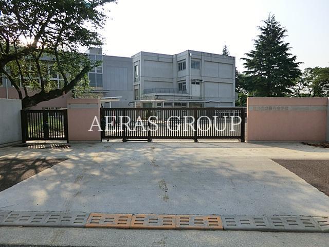 中学校　調布市立調布中学校（中学校）まで822m