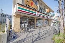 コンビニ　セブンイレブン芦屋東山町店（コンビニ）まで528m