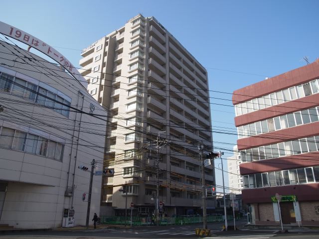 エントランス　外観