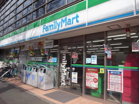 コンビニ　ファミリーマート（コンビニ）まで264m