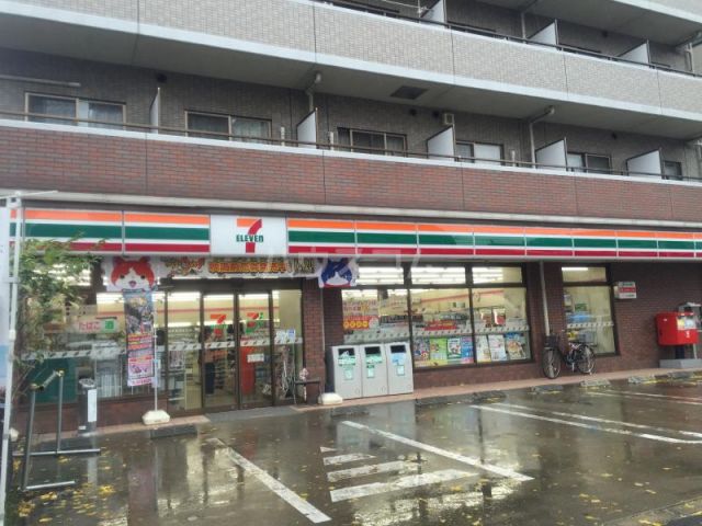 コンビニ　セブン-イレブン北区岩淵店（コンビニ）まで635m