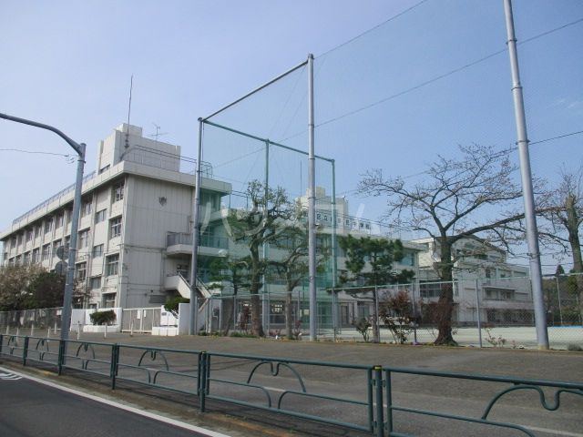 中学校　世田谷区立喜多見中学校（中学校）まで1273m