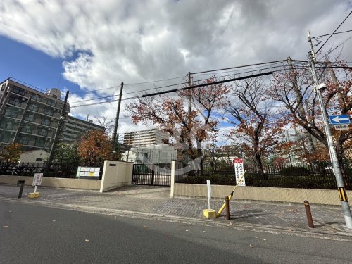 小学校　中津小学校（小学校）まで580m