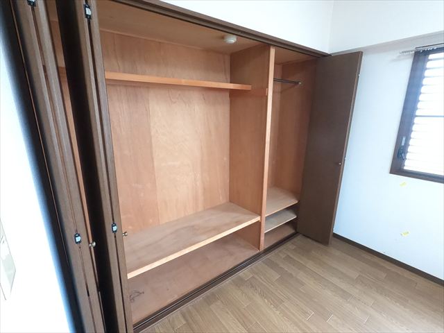 その他　洋室西側
