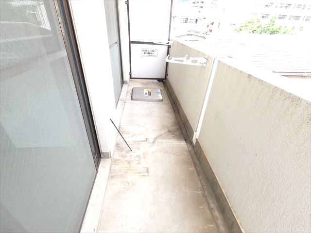 バルコニー　たっぷりのお洗濯物が干せる広いバルコニー。