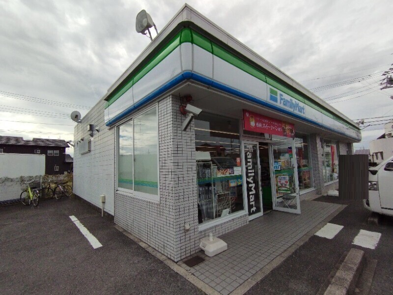 コンビニ　ファミリーマート井内町店（コンビニ）まで538m