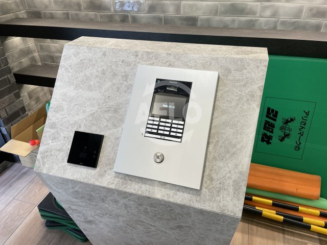 セキュリティ　プレサンスロジェ大阪南森町　オートロック