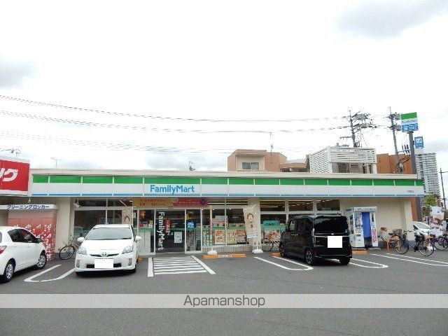 コンビニ　ファミリーマート学南町店（コンビニ）まで798m