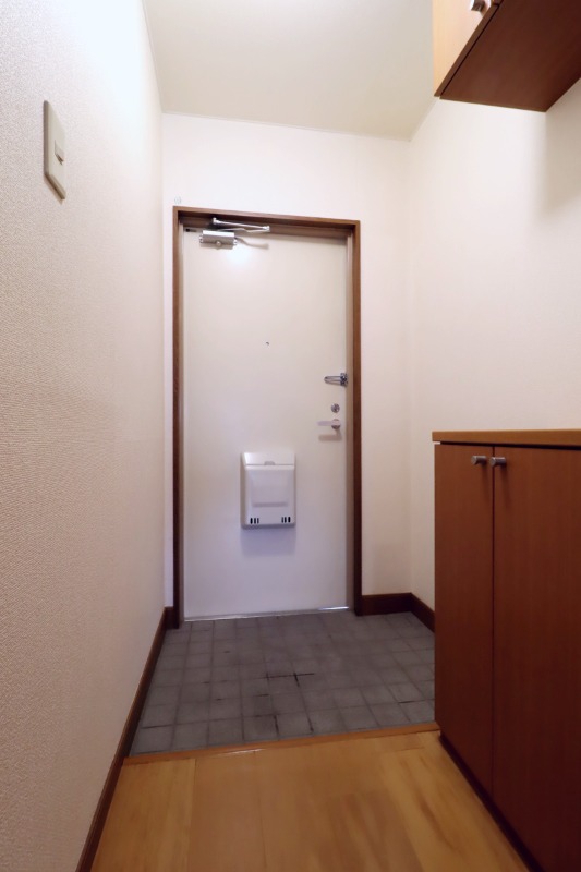 玄関　図面と現状に相違がある場合には現状を優先