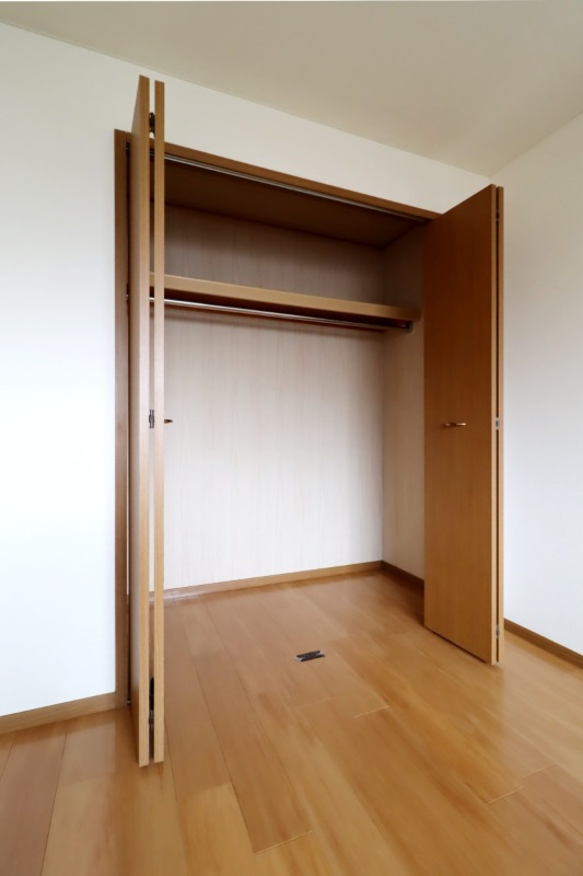 収納　図面と現状に相違がある場合には現状を優先