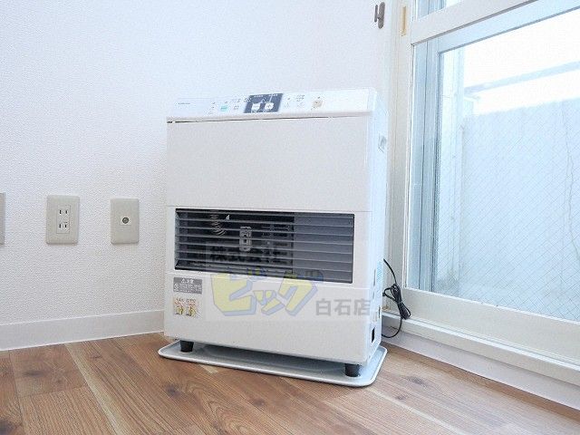 その他設備　経済的で暖かい灯油ストーブ付きです♪